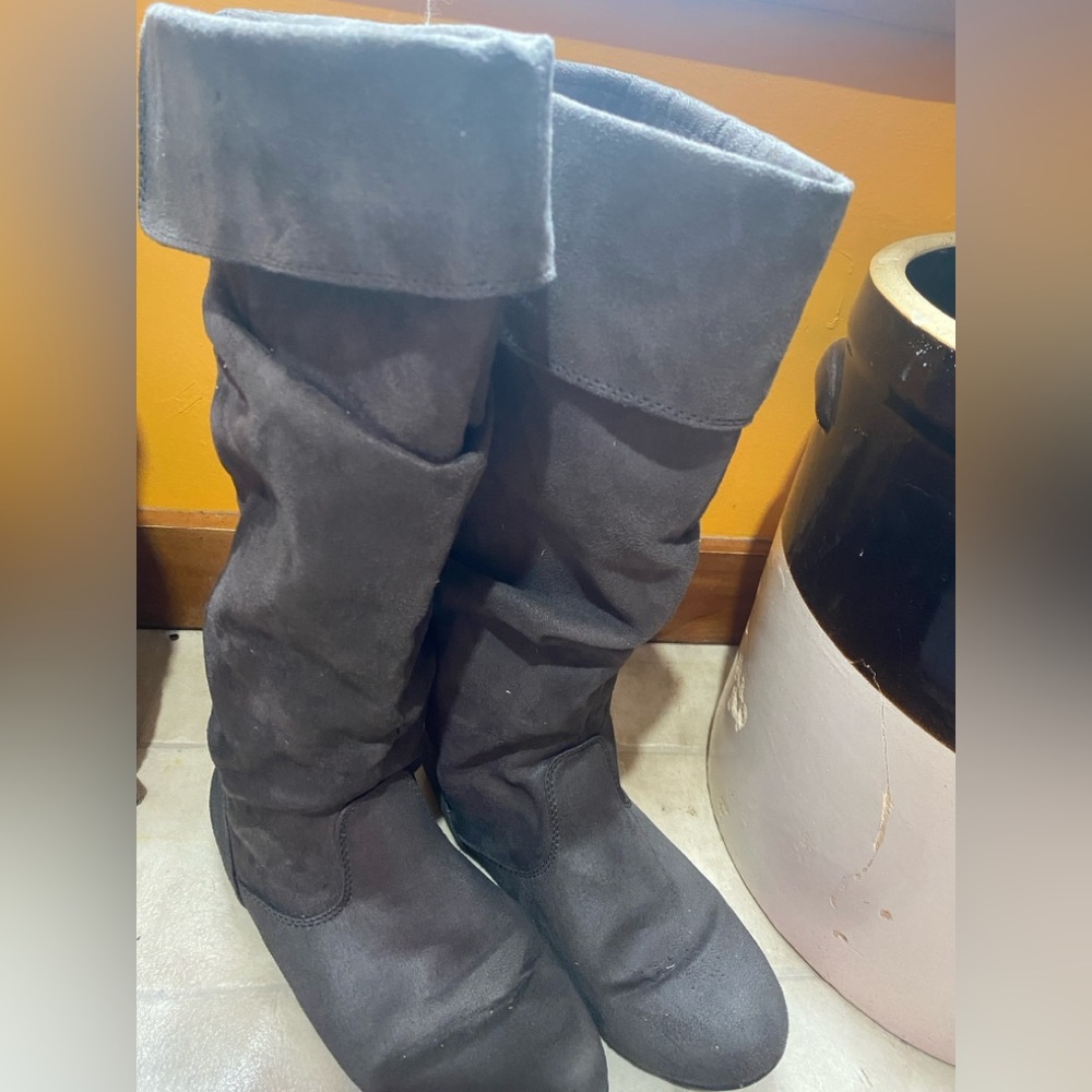 Women's Faux Suede Grey Knee High Slouchy Boots